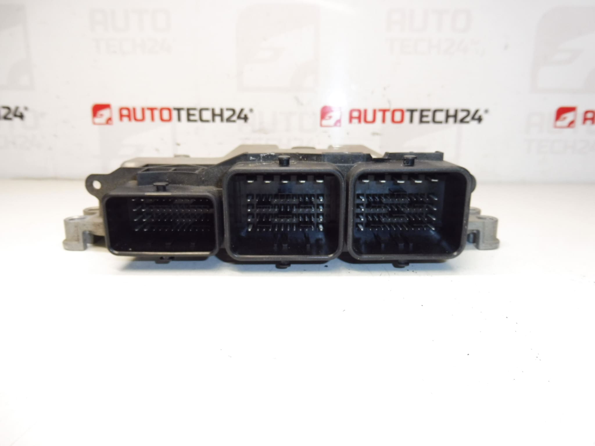 ECU Bosch EDC17C10 Citroën Peugeot 0281030546 9807885980 – Bild 2