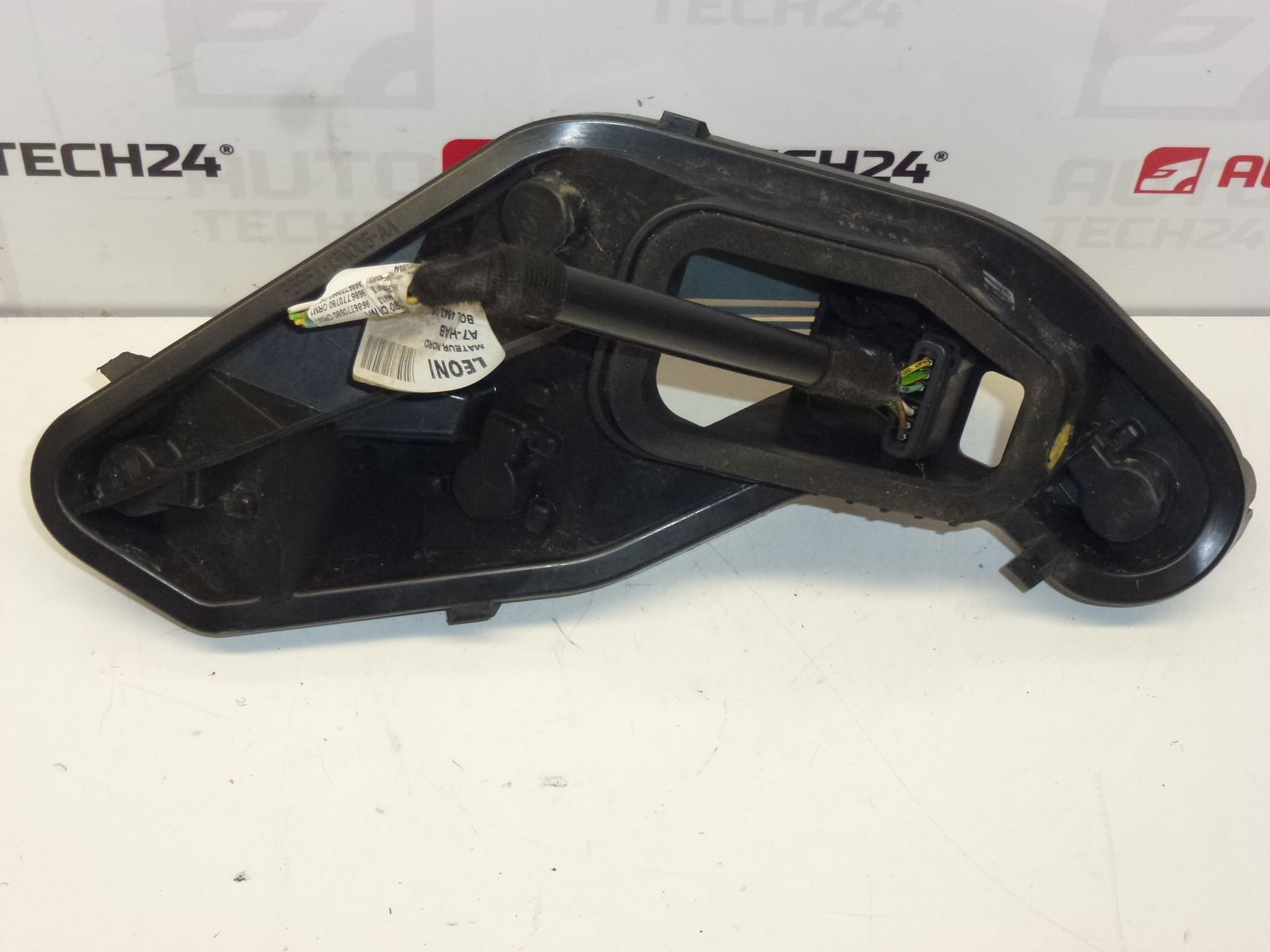 Sockel für die Rücklichtbirnen mit Kabel Peugeot 207 6350Y7 – Bild 2