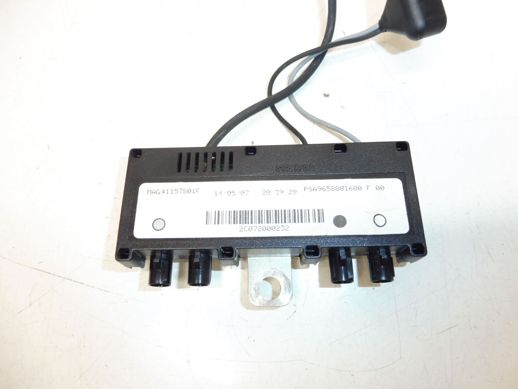 Antennenmodul Peugeot 407 9658881680 6561EG – Bild 2