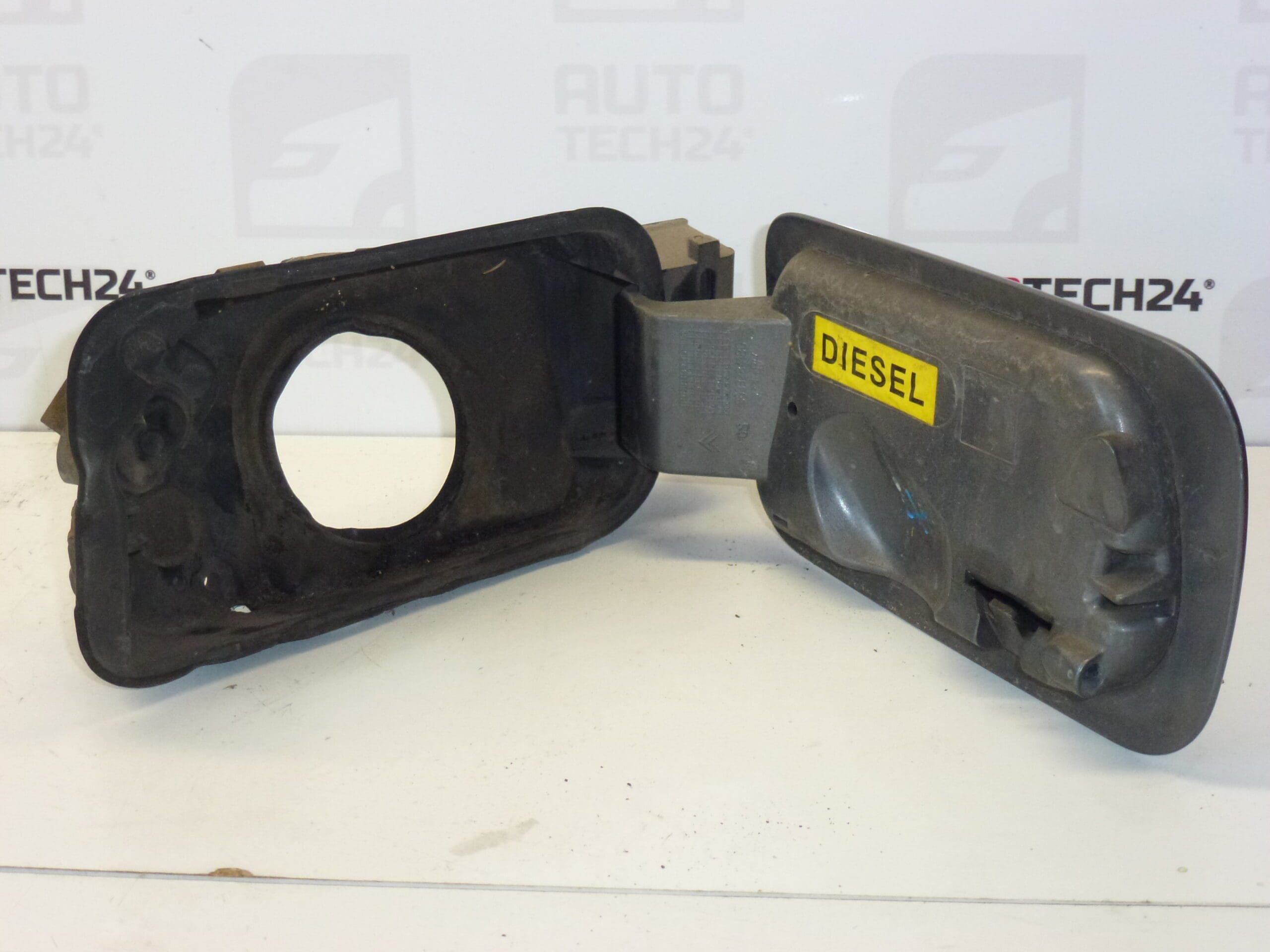 Tankdeckel Abdeckung Citroën C5 9633284180 151784 EYTC – Bild 2