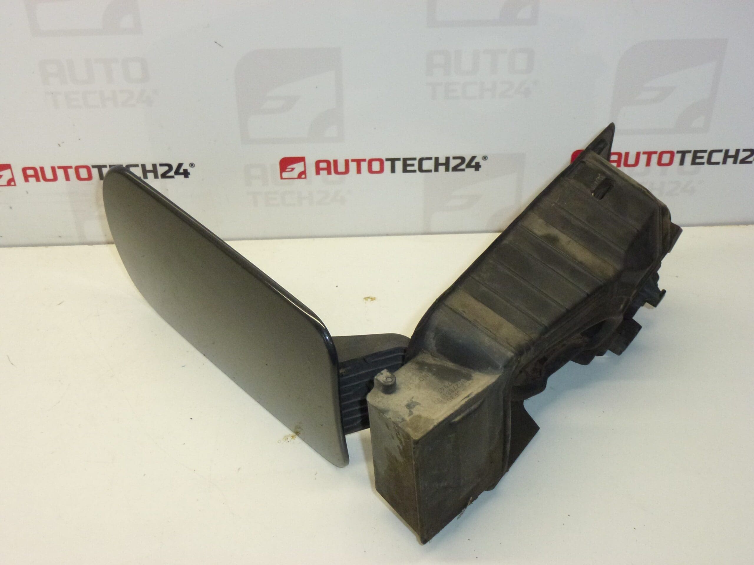 Tankdeckelabdeckung EYPC Citroën C5 9633284180 – Bild 2