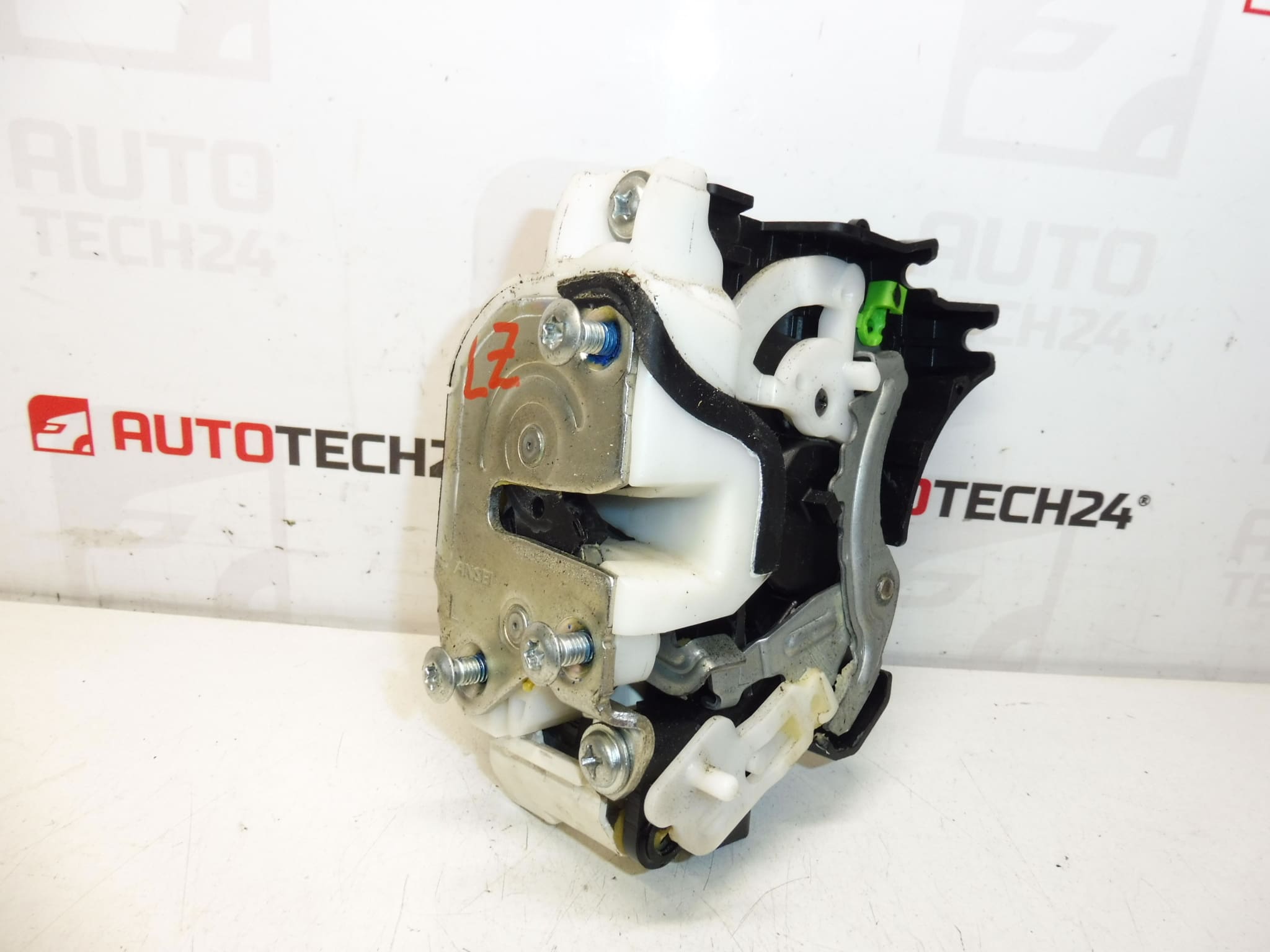 Türschloss hinten links für Citroën C-Crosser / Peugeot 4007 9137N0 – Bild 2