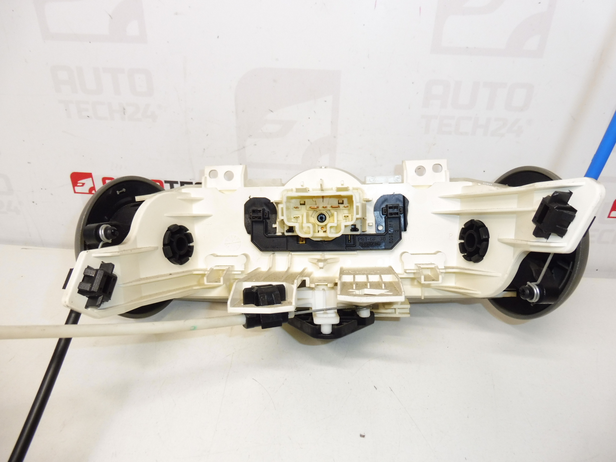 Klimaanlagensteuerung Citroën Peugeot 55900-0H040 55900-0H020 mit Gestänge