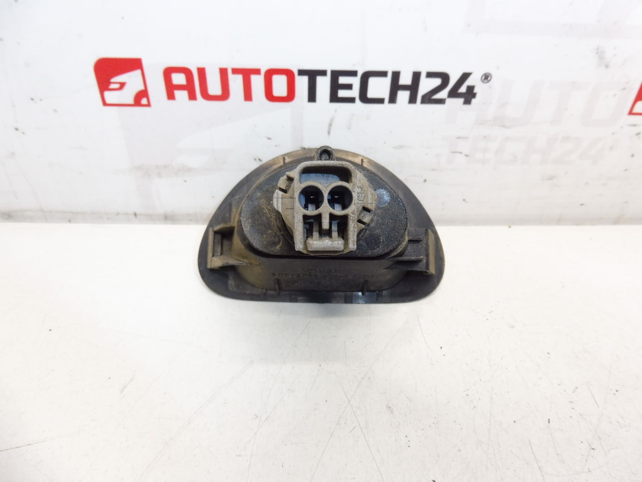 Beleuchtung Citroën C1 Peugeot 107 81270-020 6340E2 – Bild 2
