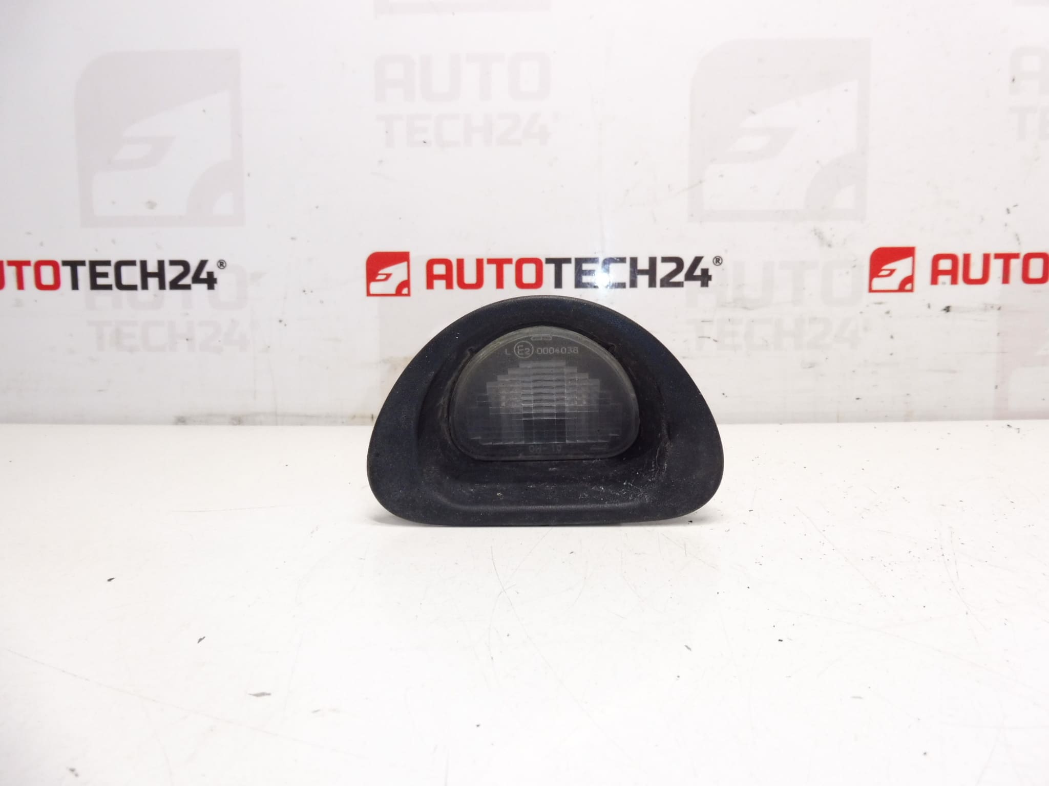 Beleuchtung Citroën C1 Peugeot 107 81270-020 6340E2