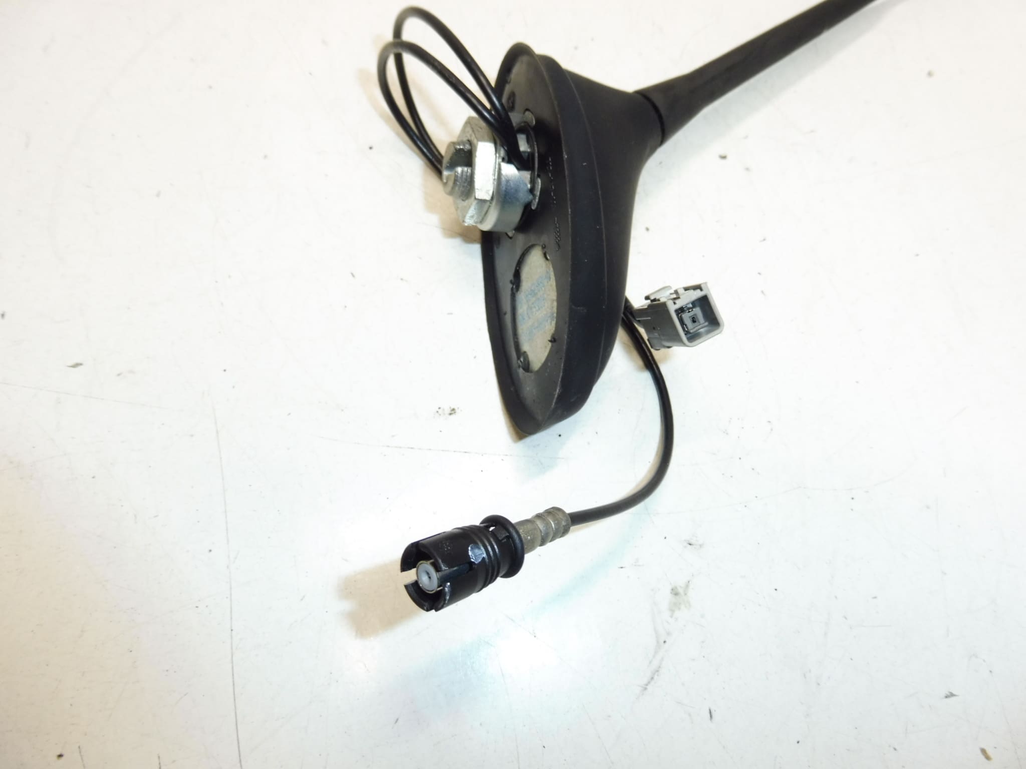 GPS-Antenne Peugeot 3008 5008 9664509580 6561XT – Bild 2