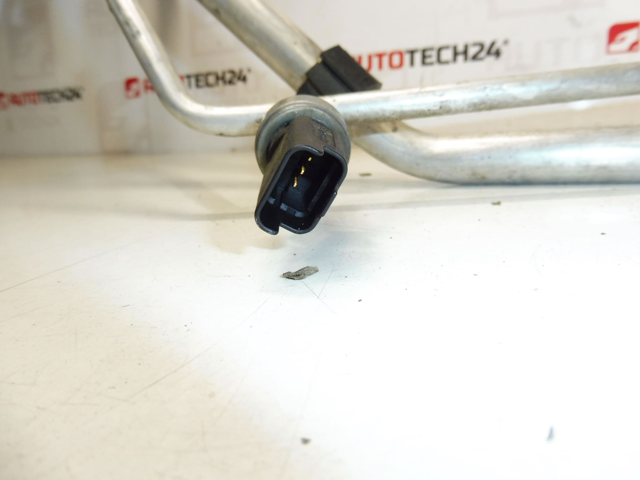 Klimarohr Peugeot Citroën 9684310980 6477G6 – Bild 2