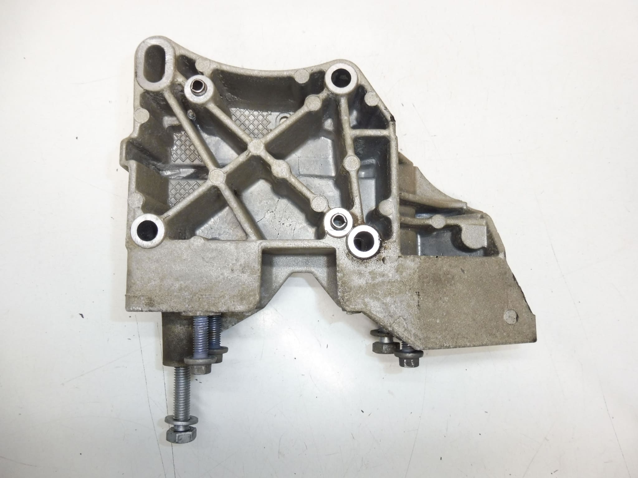 Lichtmaschinenhalter Citroën Peugeot 9649103280 5706J2 – Bild 2