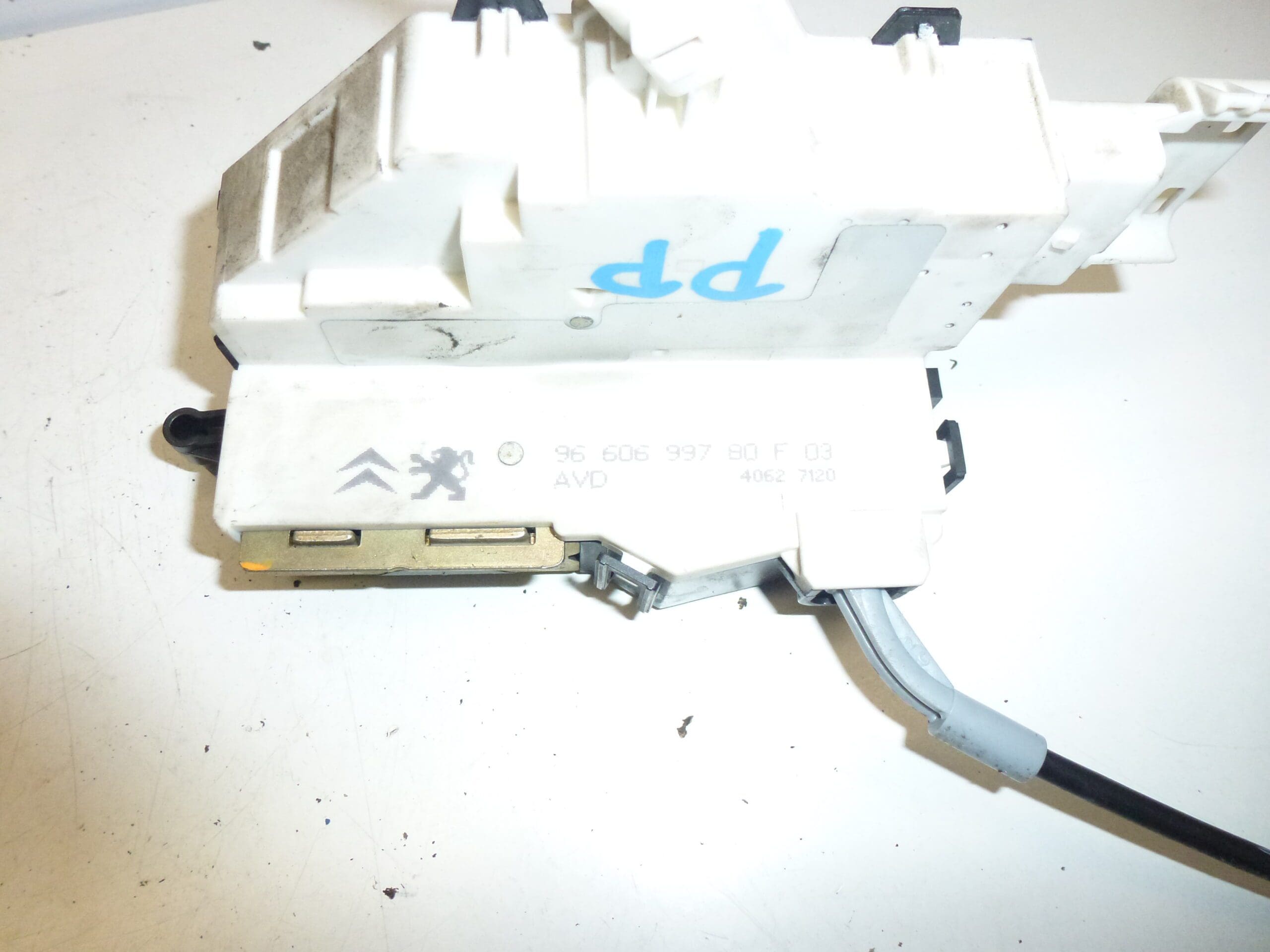 Türschloss vorne rechts Citroën C4 9660699780 9136R8