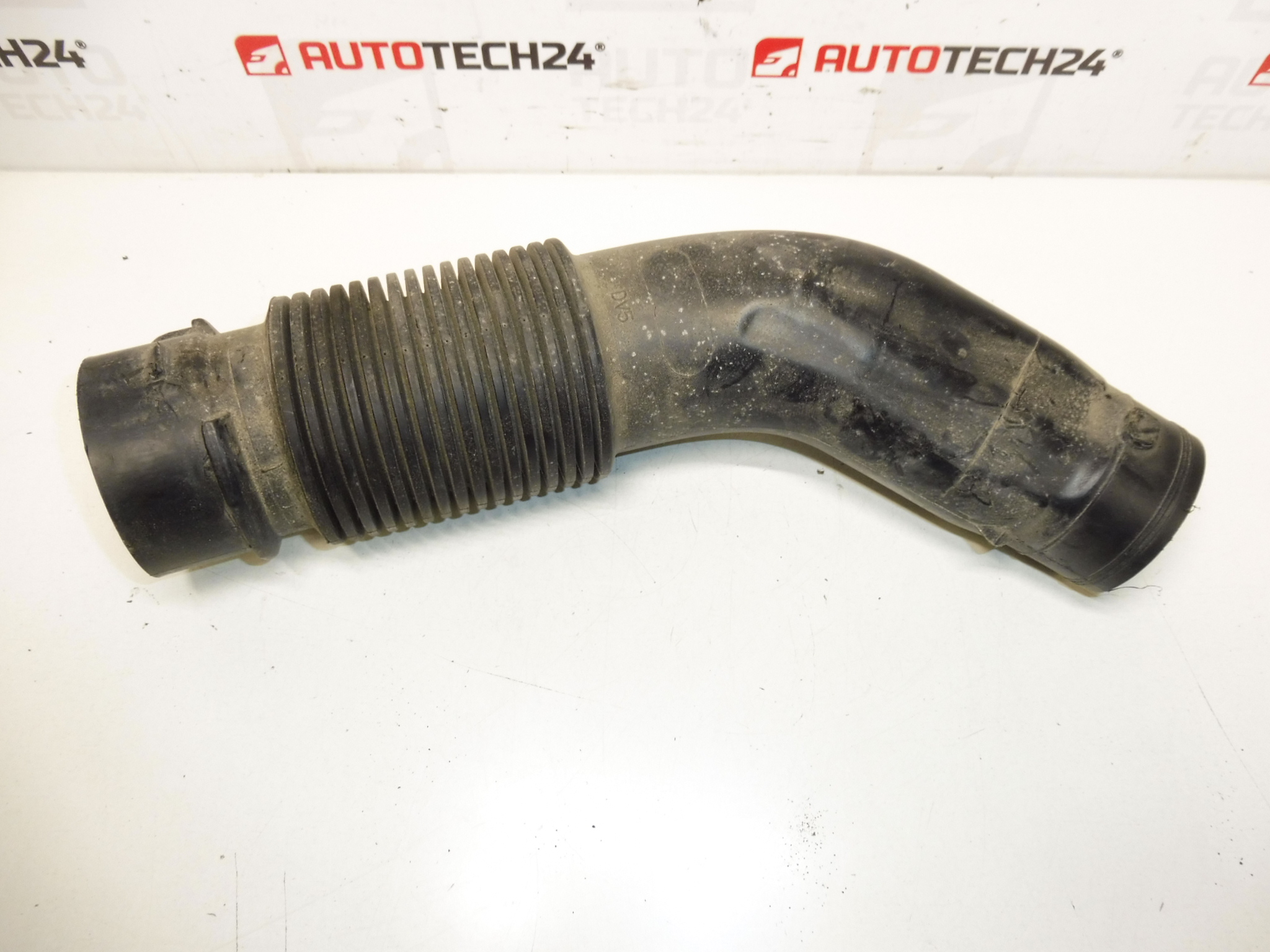 Luftanschluss 1,5 HDI Citroën Peugeot 9810920980