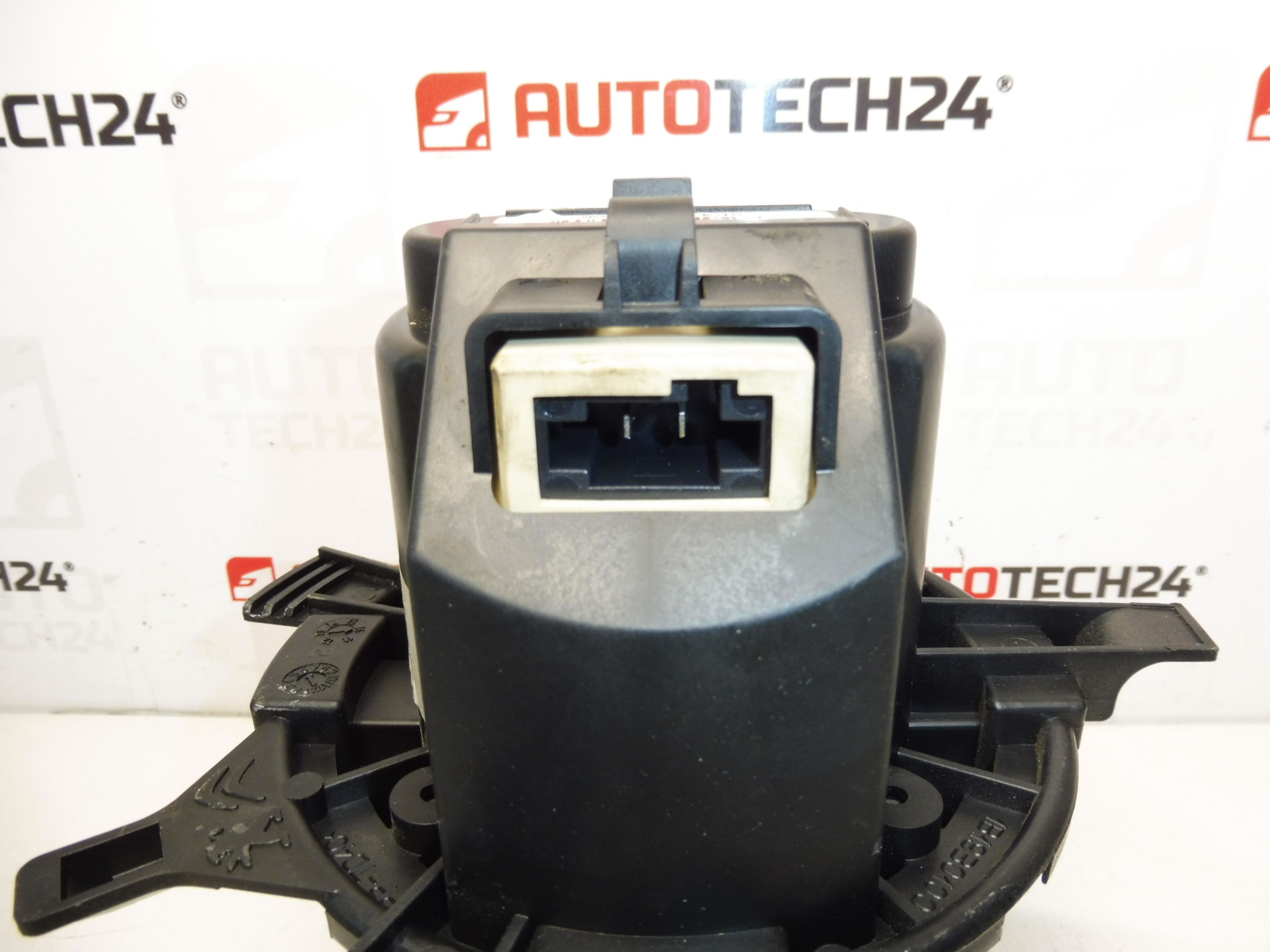 Denso Citroën C-Elysée Peugeot 301 1609170880