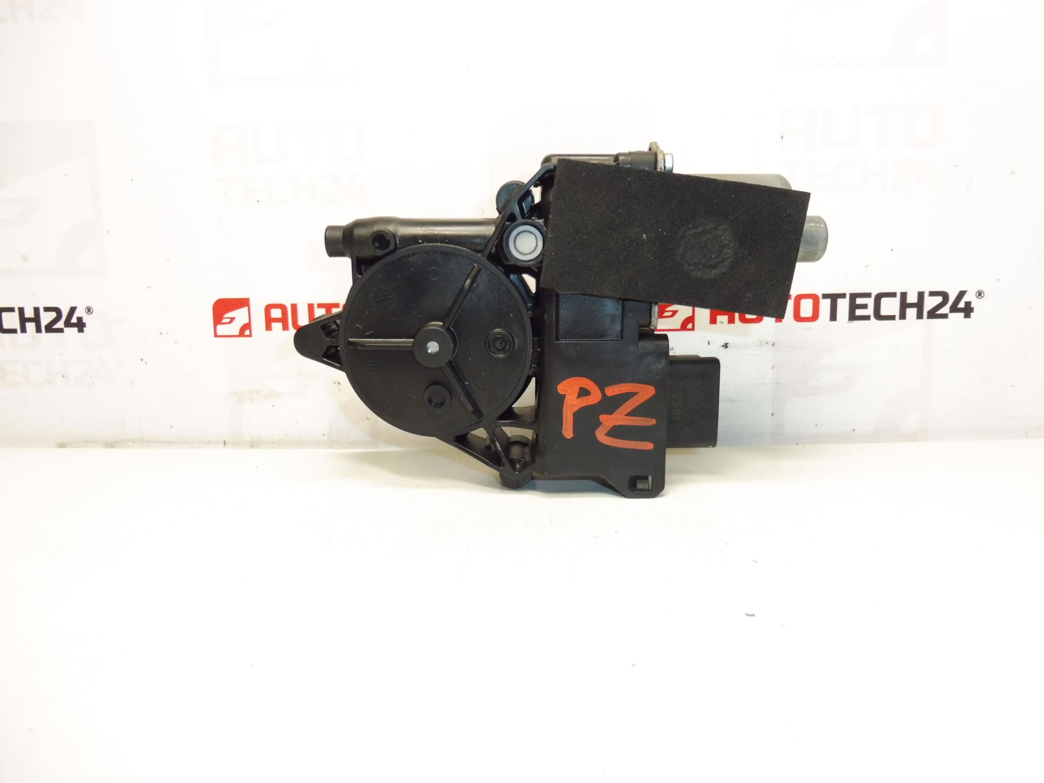 Peugeot 308 Fensterhebermotor hinten rechts 9675466380
