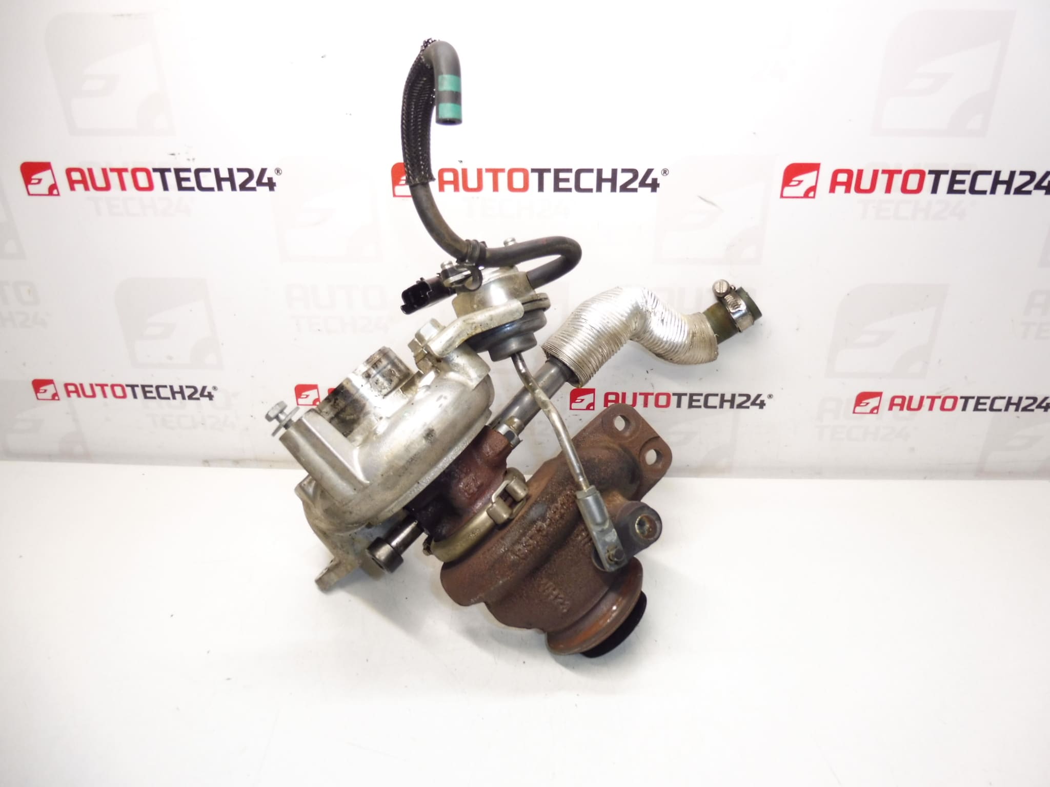 Turbo Citroën Peugeot 1.6 HDI 68KW 63.000 km 9673283680 TD02H2-07TVT-21