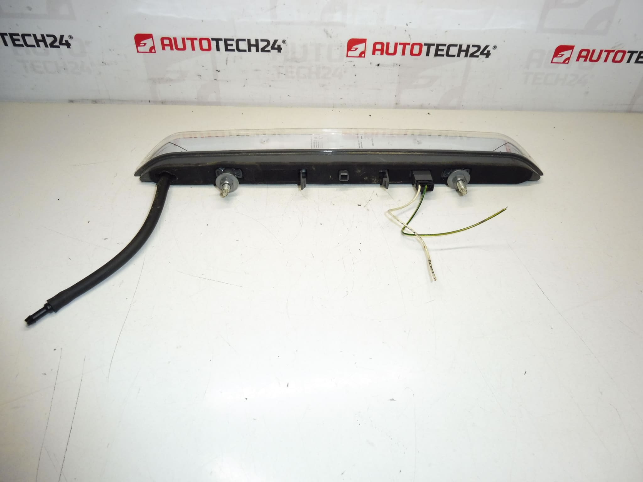 Zusatzbremsleuchte Peugeot 308 T9 Combi 9688016380 6351LX – Bild 2