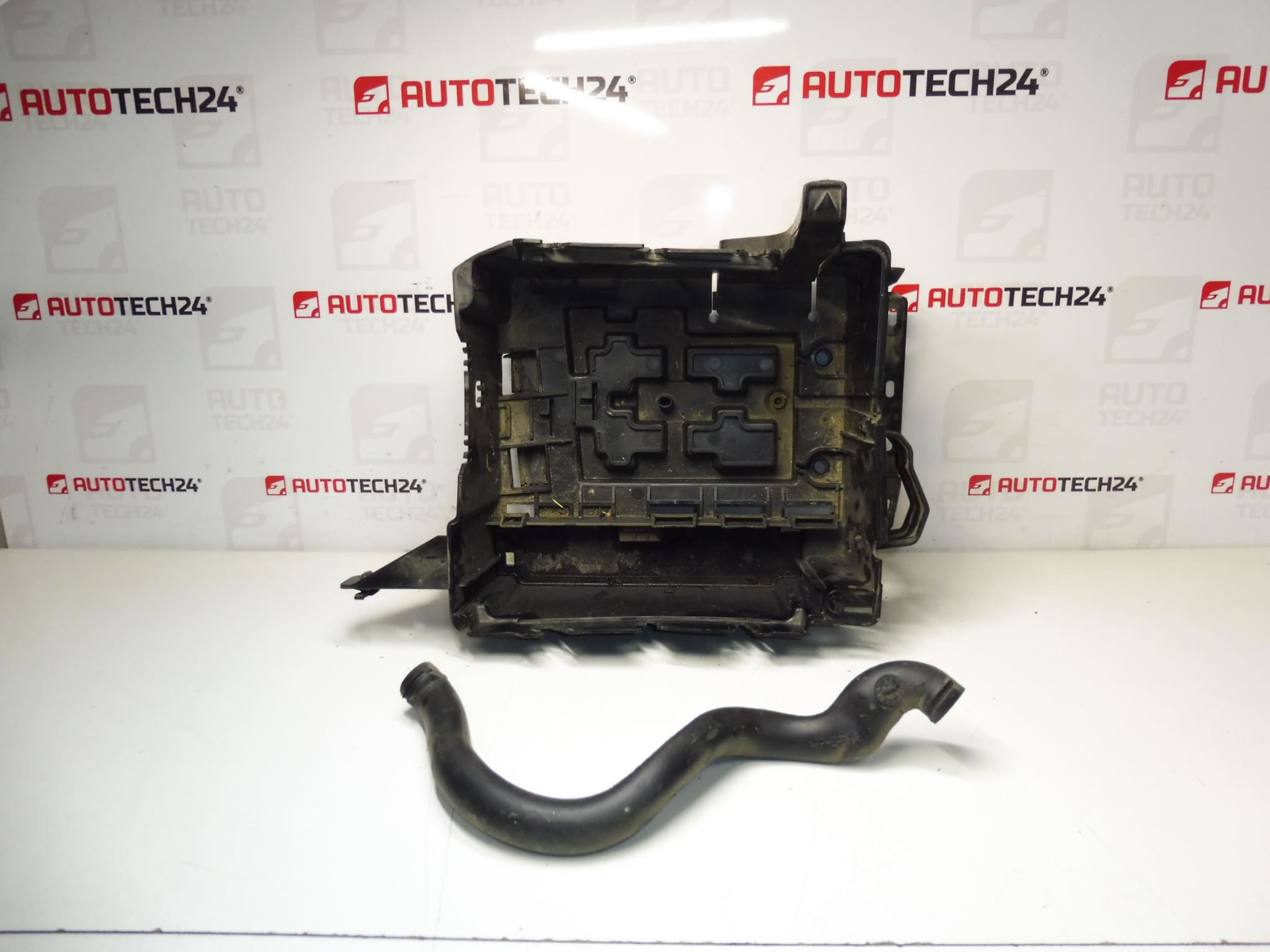 Batteriekasten Citroën Peugeot 9655321380 6545Y1