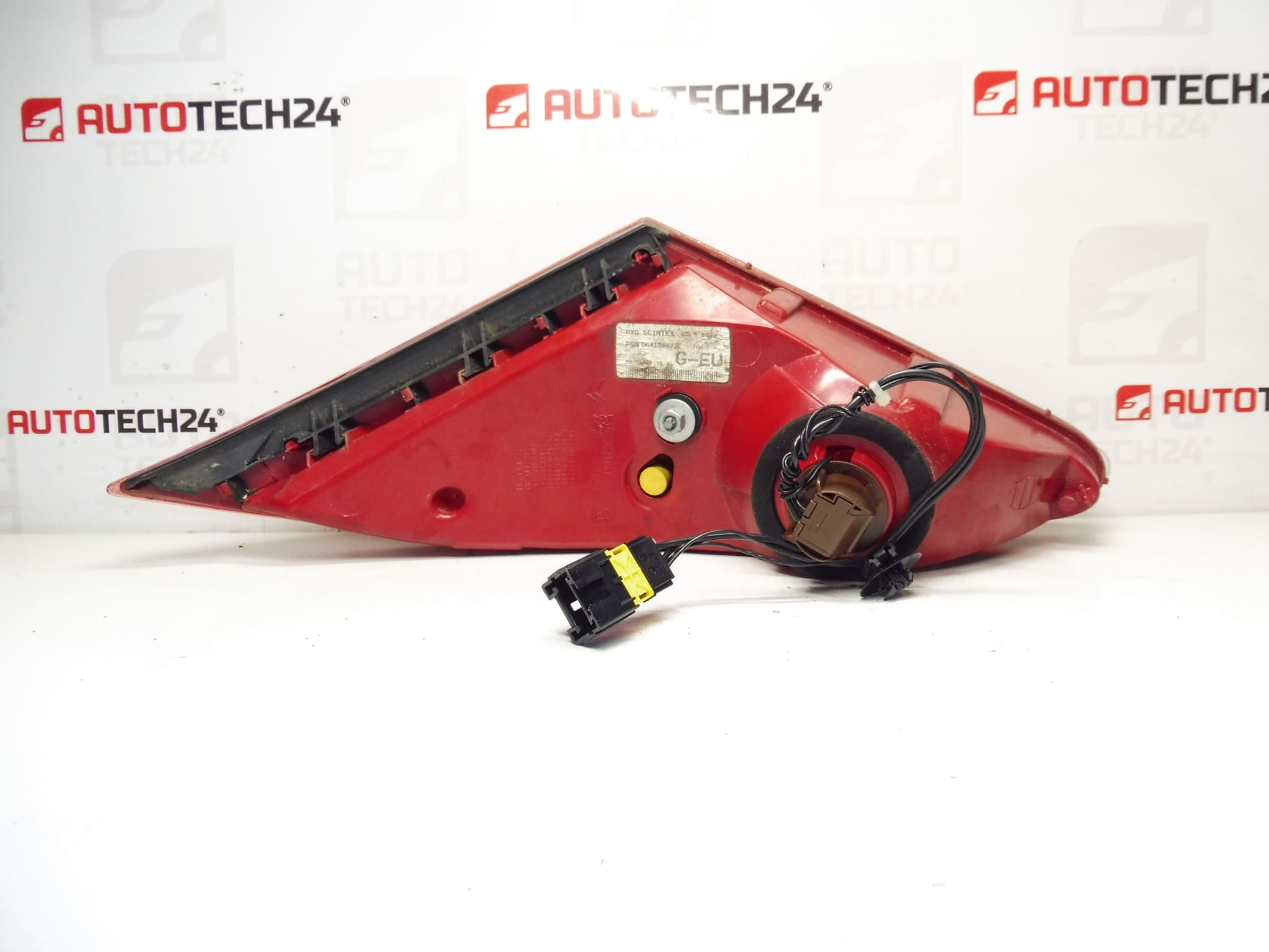 Linke Rückleuchte Innenraum Peugeot 307 CC 96413007JE 714025600701 6350S4 – Bild 2