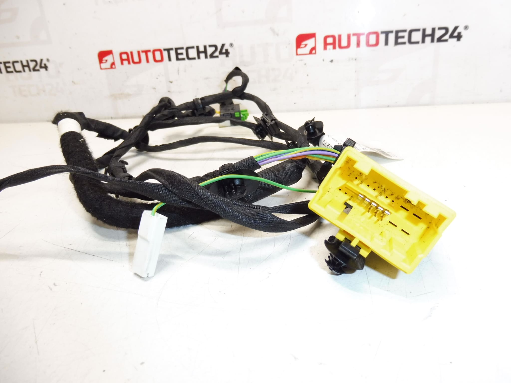 Peugeot 308 T9 Beifahrersitzgurt 1610830380 – Bild 2