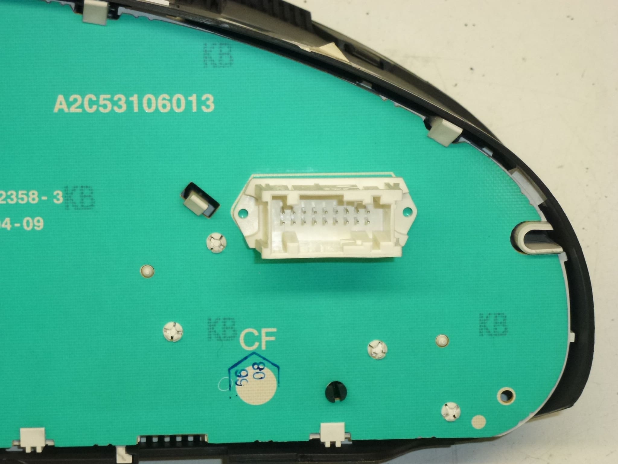 Tacho Peugeot 407 Laufleistung 280000 km 9664690380 610395 – Bild 2