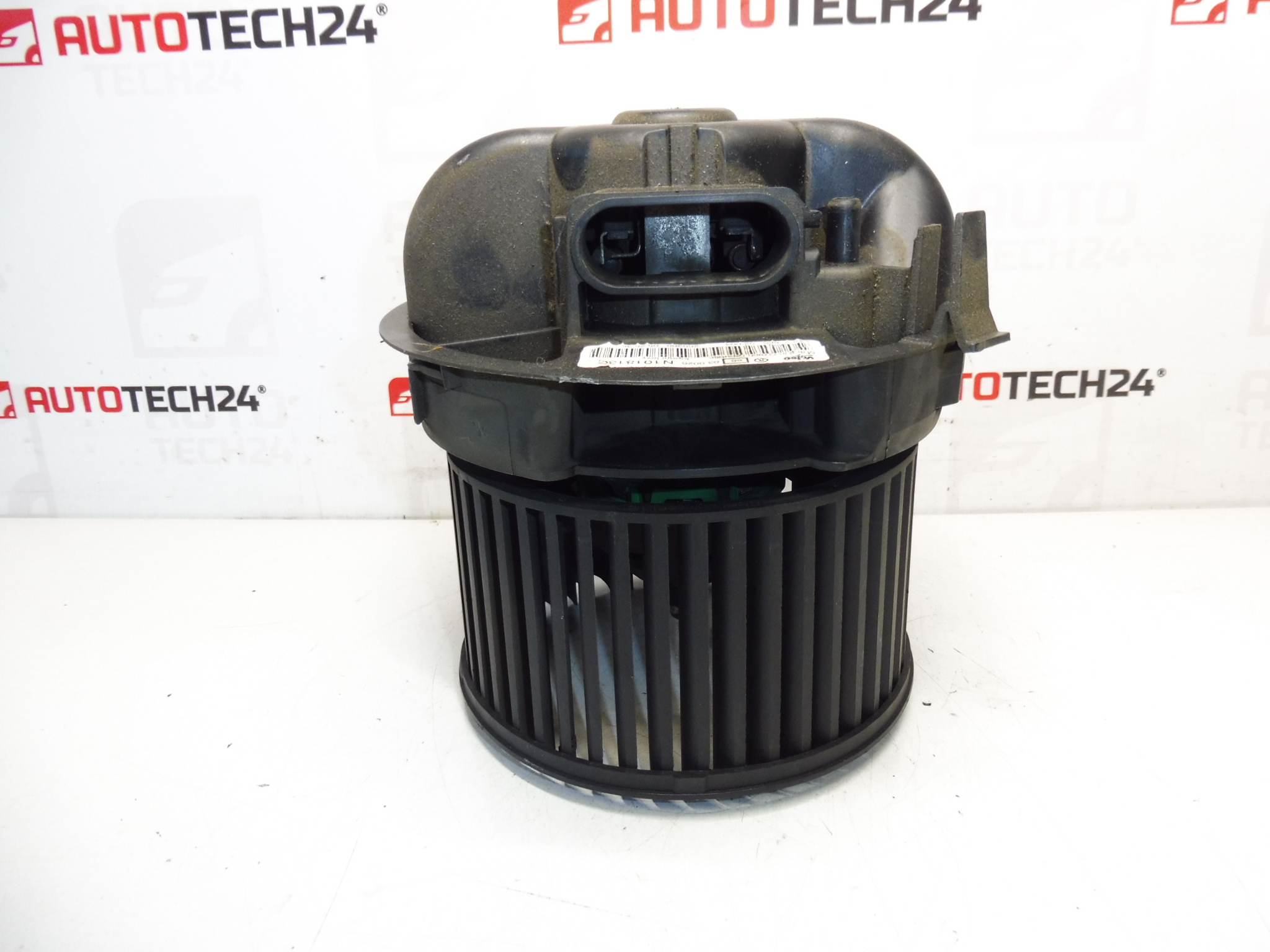 Heizgebläse Valeo Peugeot 107 Citroën C1 6441V1 N101813C