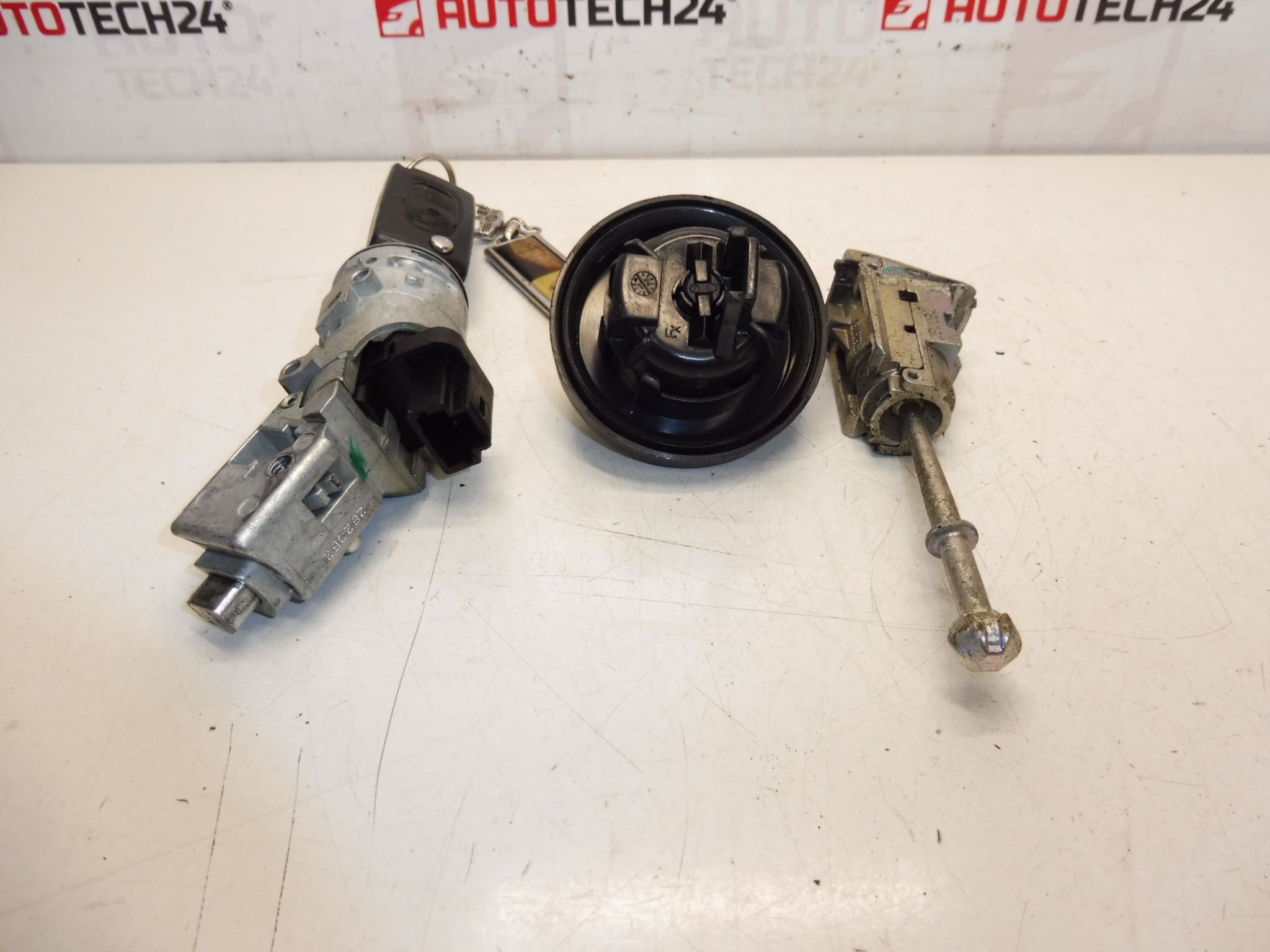 Citroën C3 II (A51) 4162VH 4162PT Schlosssatz – Bild 2