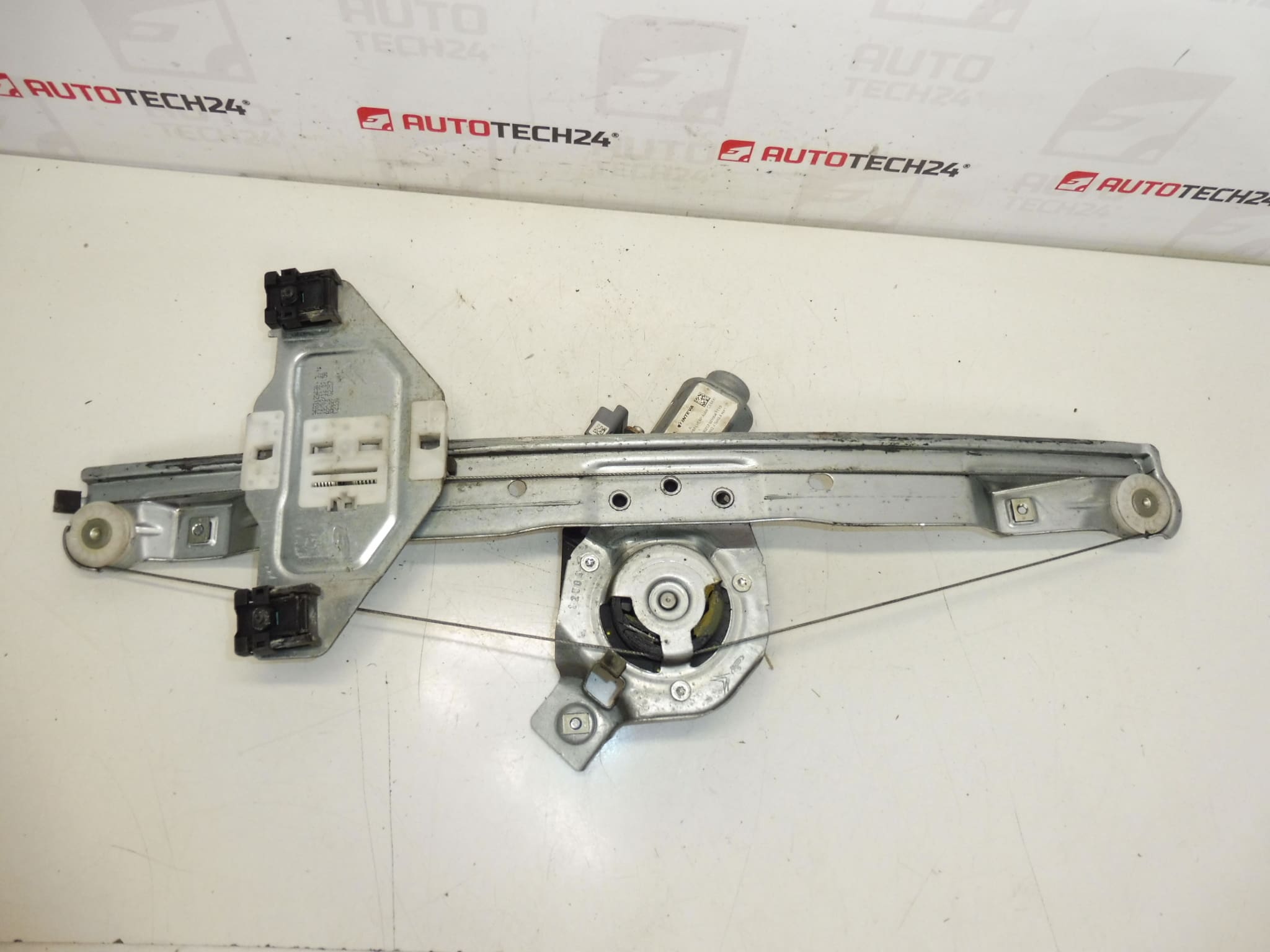 Citroën C3 II A51 9221FR Mechanismus zum Zurückziehen der linken vorderen Fensterscheibe – Bild 2