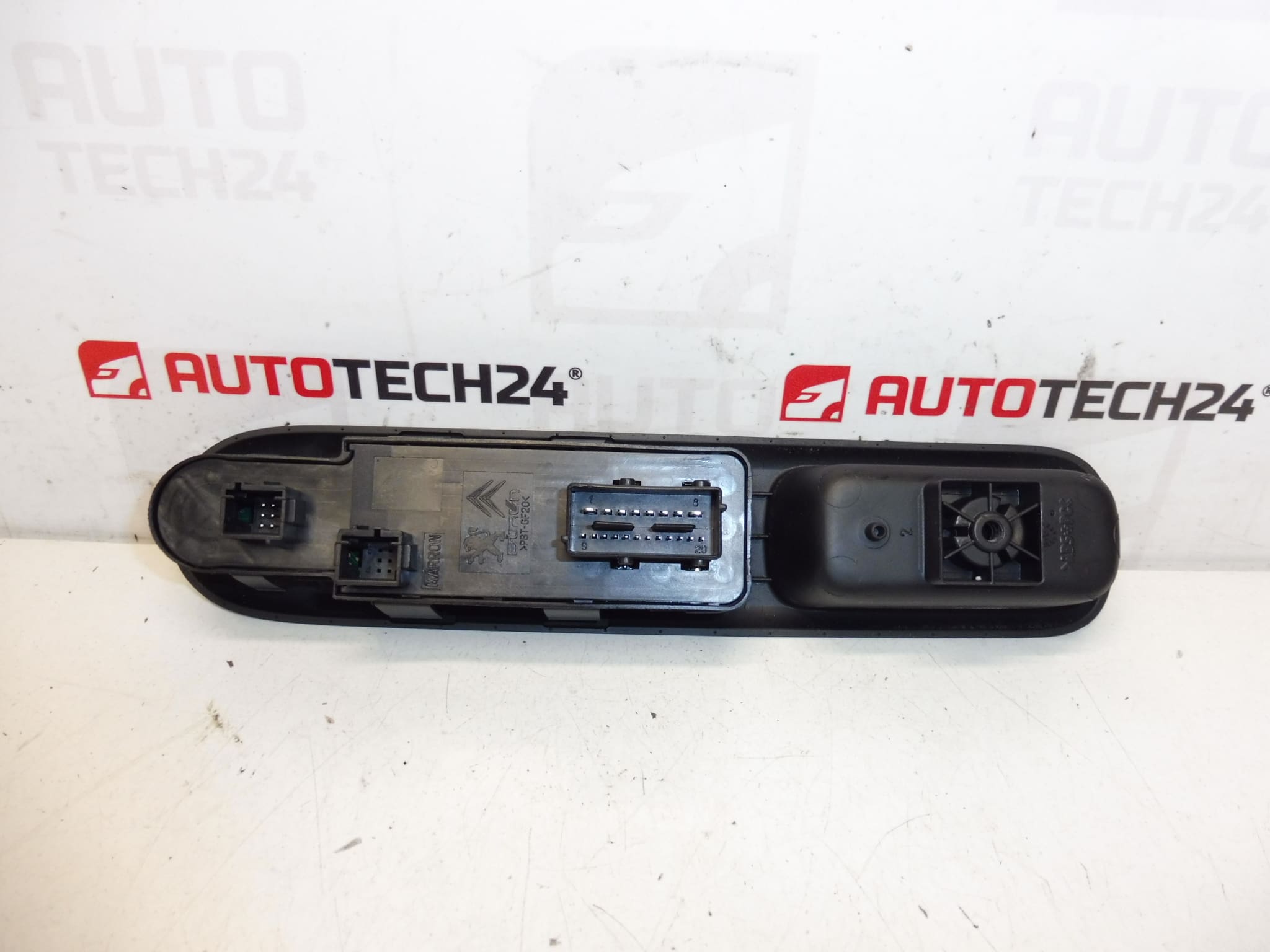 Fenster- und Spiegelsteuerung Peugeot 3008 5008 96650620ZD 6490X5 – Bild 2