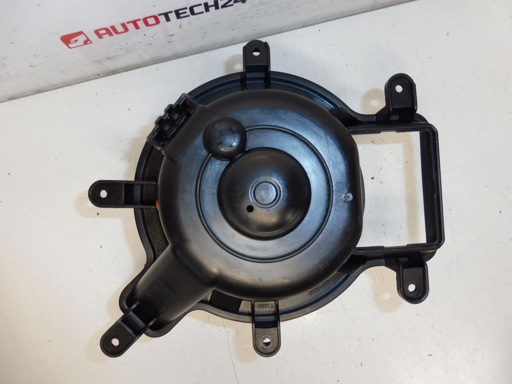 Heizungsgebläse Peugeot 3008 5008 T3953002 1606389380 – Bild 2