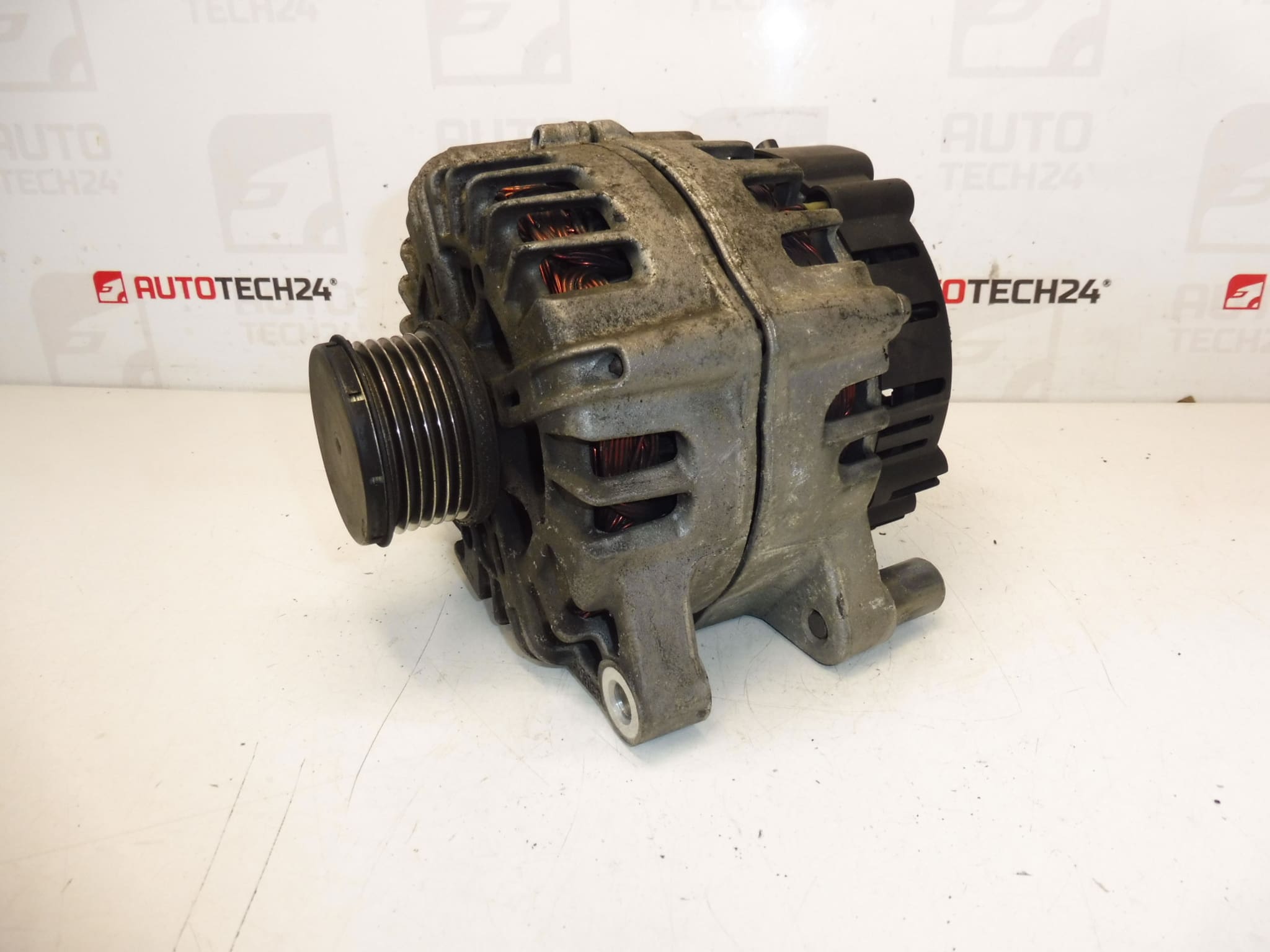 Lichtmaschine Valeo HDI Citroën Peugeot 180A CL18 9664074280