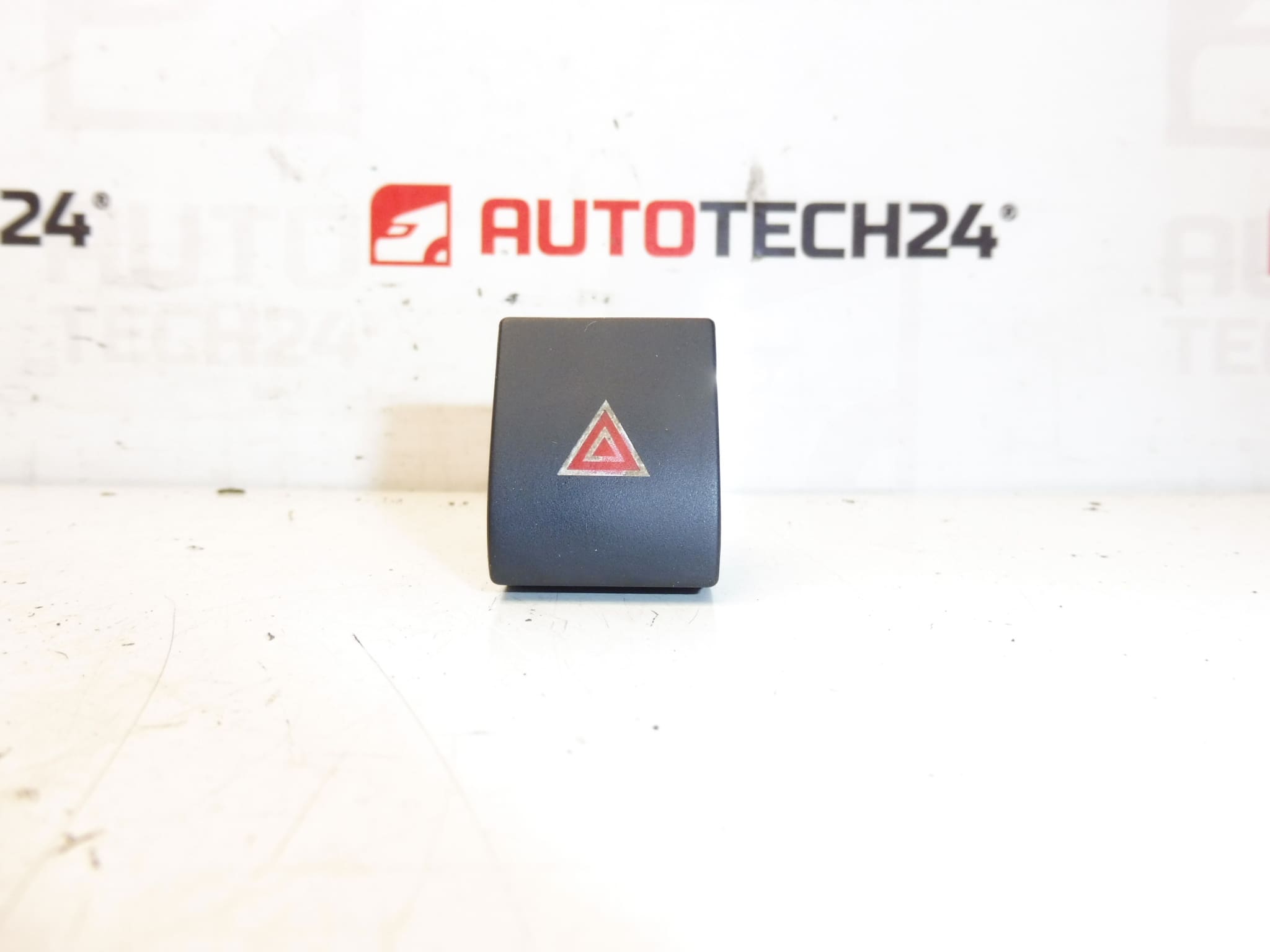 Peugeot 3008 5008 Warnblinksteuerung 96652440ZD