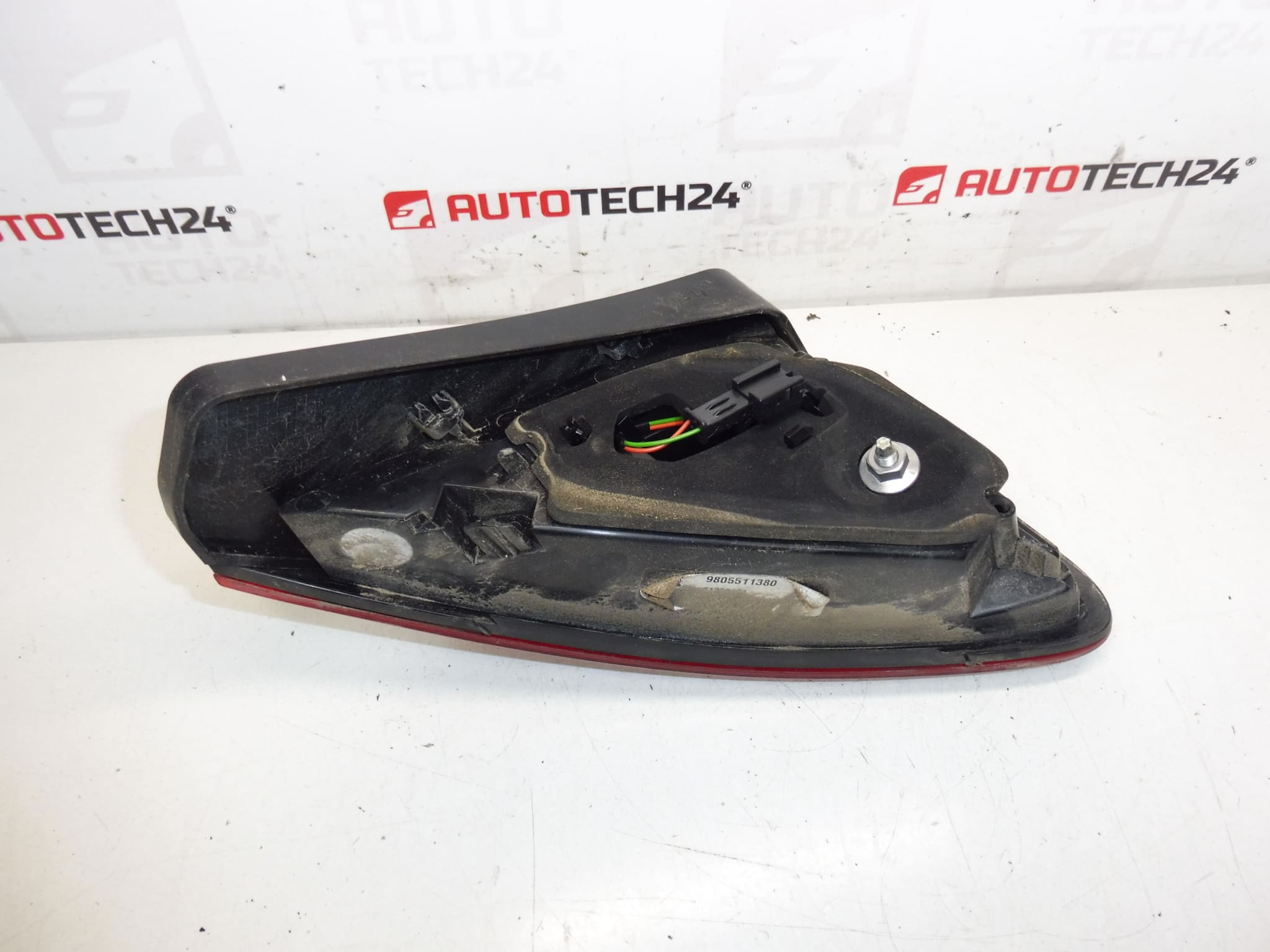 Peugeot 3008 Deckel hinten links Scheinwerfer 9805511380 – Bild 2