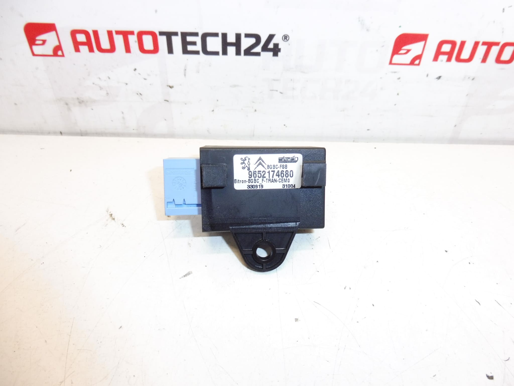 Sicherheitspassrelais Citroën Peugeot 9652174680 8914GH