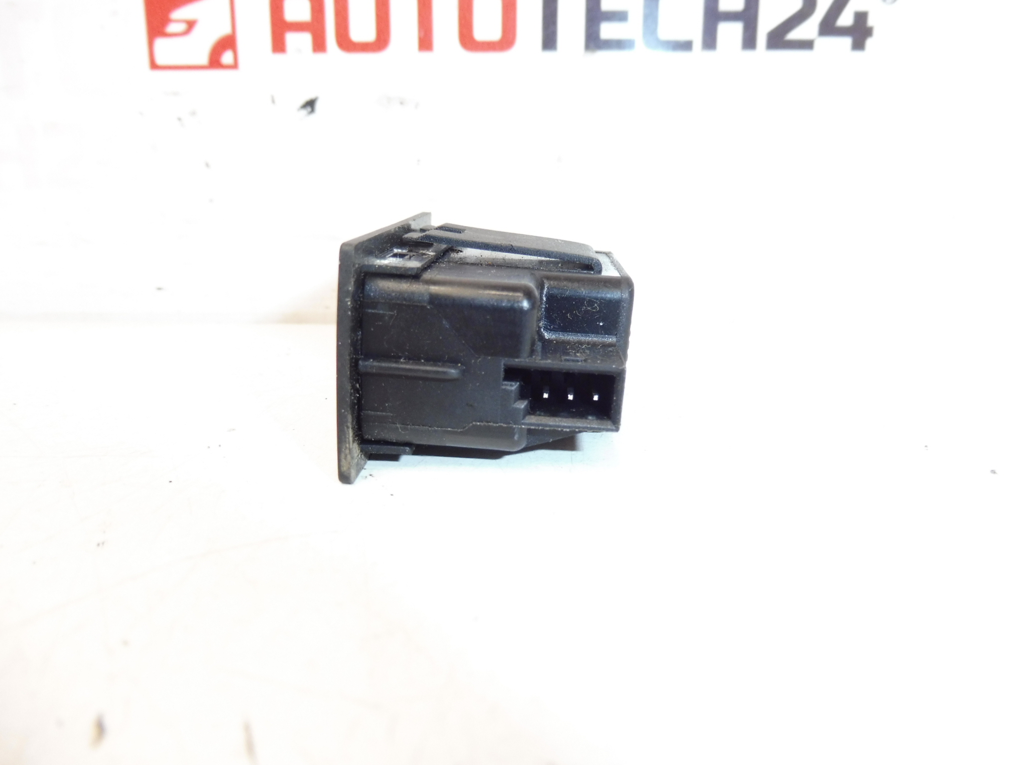 Citroën Peugeot 96637502xt 8906KQ Sitzkontrolle