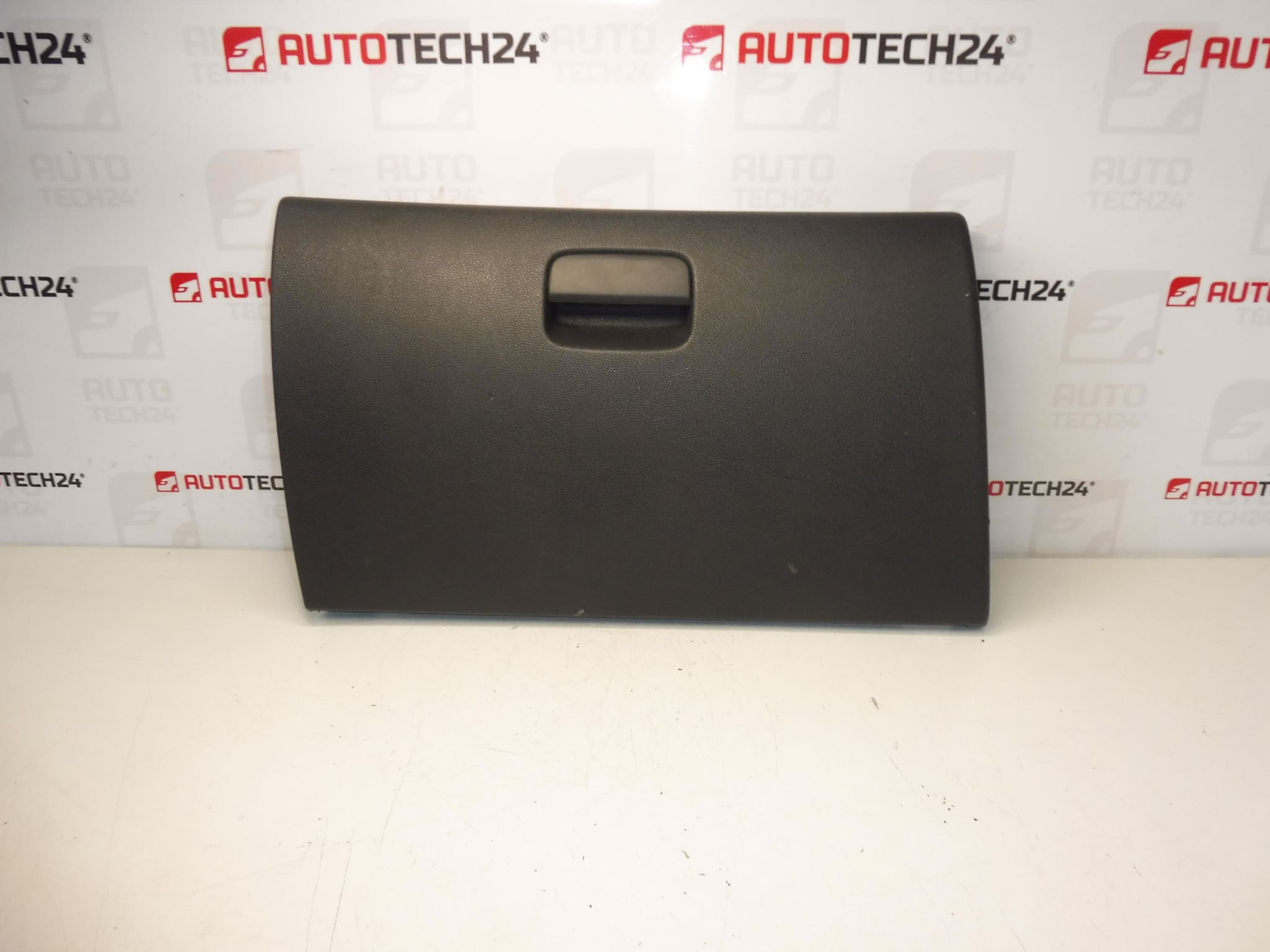 Peugeot 3008 5008 Handschuhfachdeckel 9685050177 8218YR