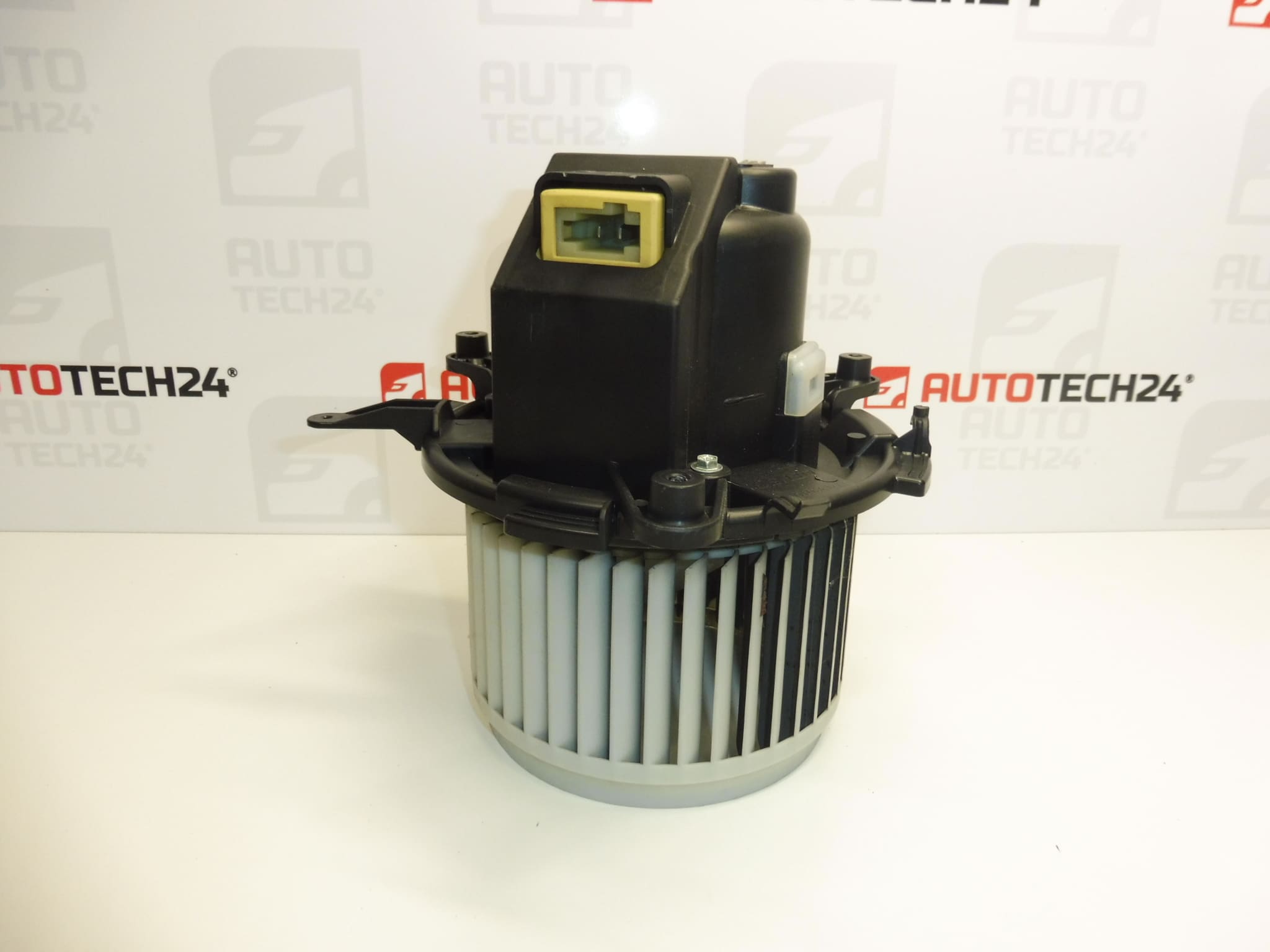 Heizungsgebläse Citroën Peugeot 9821292180 9849717380