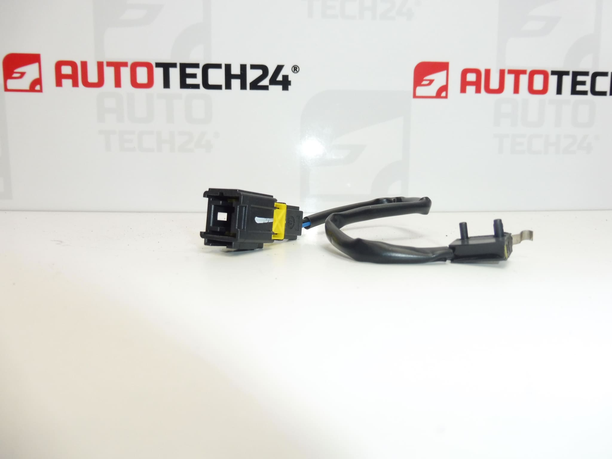 Schalter für das versenkbare Dach links Peugeot 307 CC 8484L5 – Bild 2
